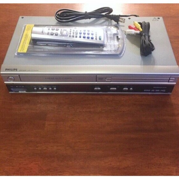 Philips Other - Vcr Dvd Combo Player Recorder Vhs Dubs DVP3050V